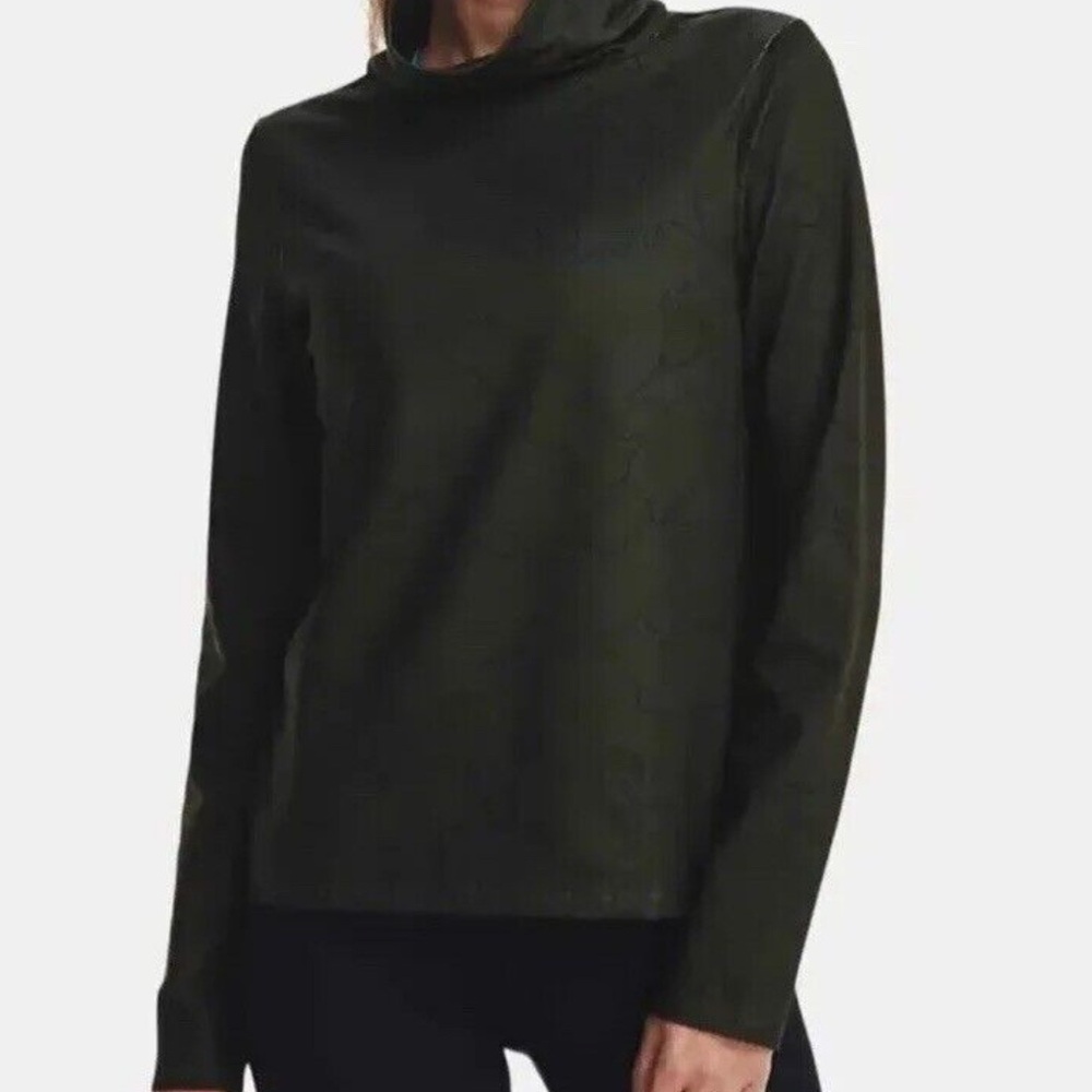 Under Armour Top